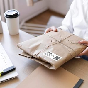 ホワイトブランク自己接着剤A430アップラベルシート8.5x11 "配送ステッカーバーコードSKUラベル