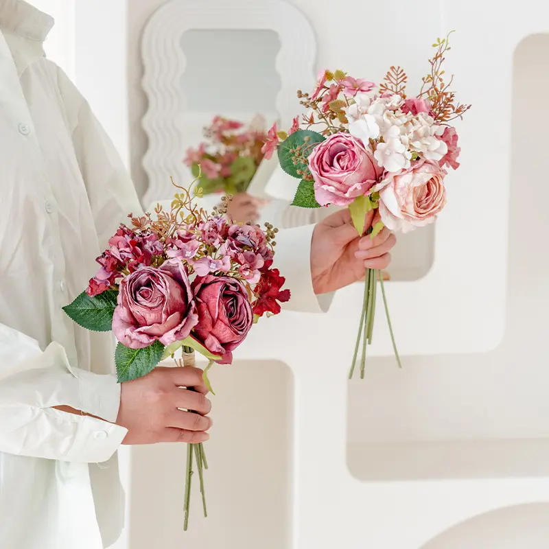 Ev dekorasyon küçük buket düğün dekoratif çiçekler gelin el buketleri yapay gül çiçek buketleri
