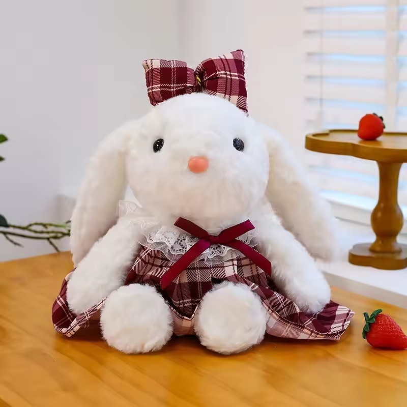 Vestido de princesa con lazo de conejo y estampado de cuadros rojos.
