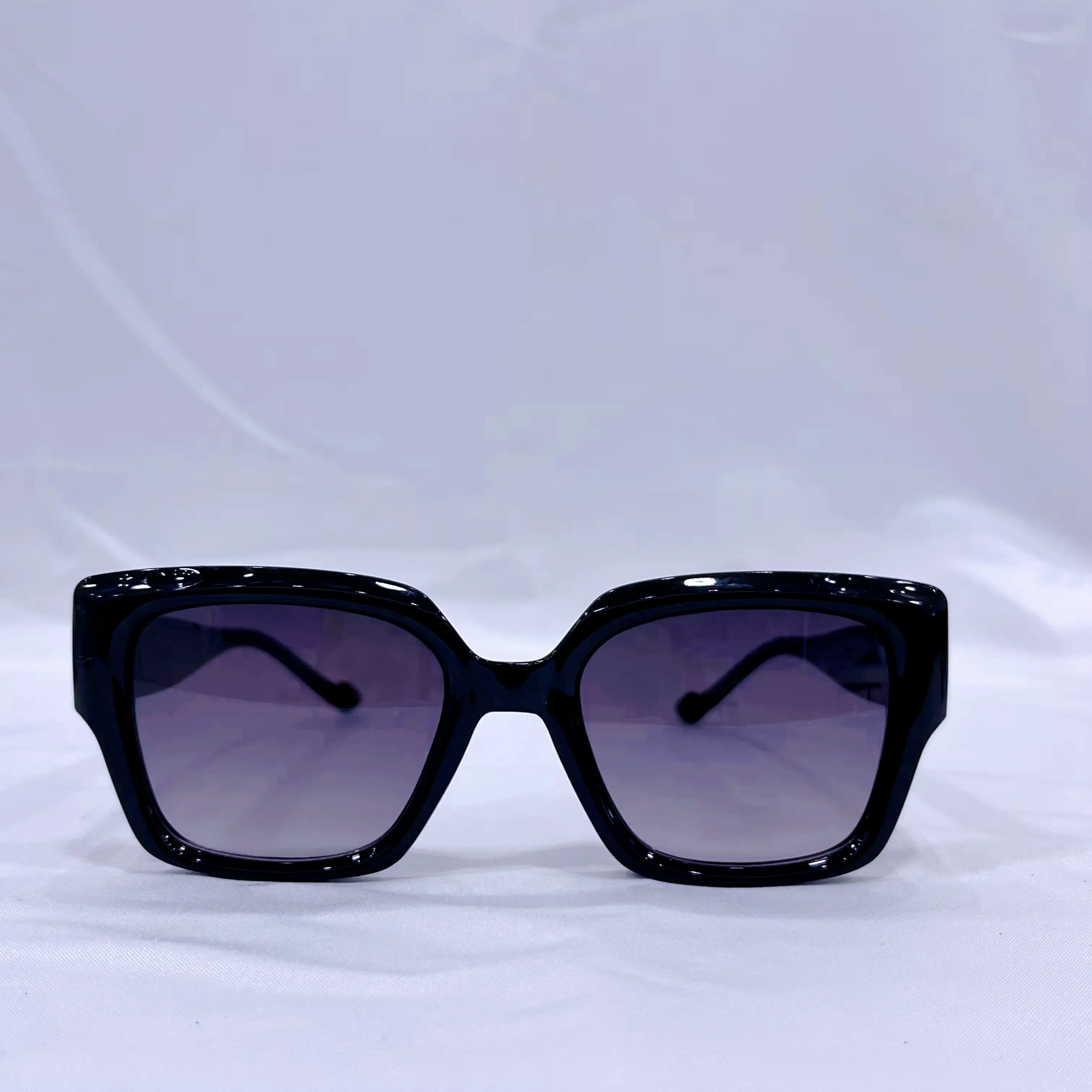 2024 kustom penjualan terlaris UV400 kacamata trendi Hawksbill bingkai persegi dengan kaki personalisasi nyaman dipakai