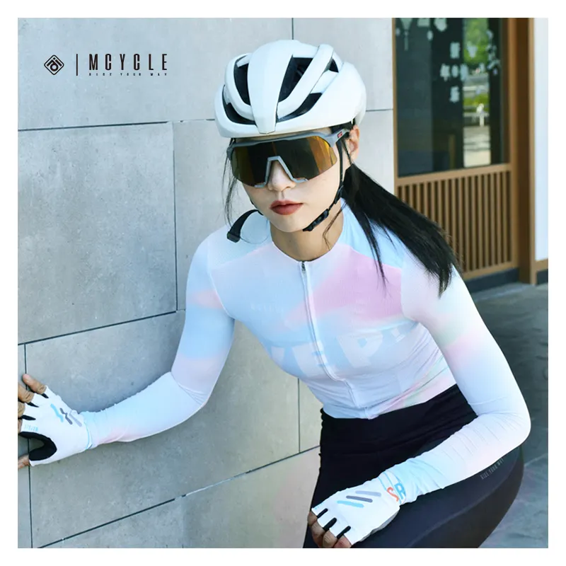 Mcycle fábrica al por mayor ropa deportiva transpirable suave colorido ciclismo ropa camisa personalizada manga larga ciclismo Jerseys mujeres