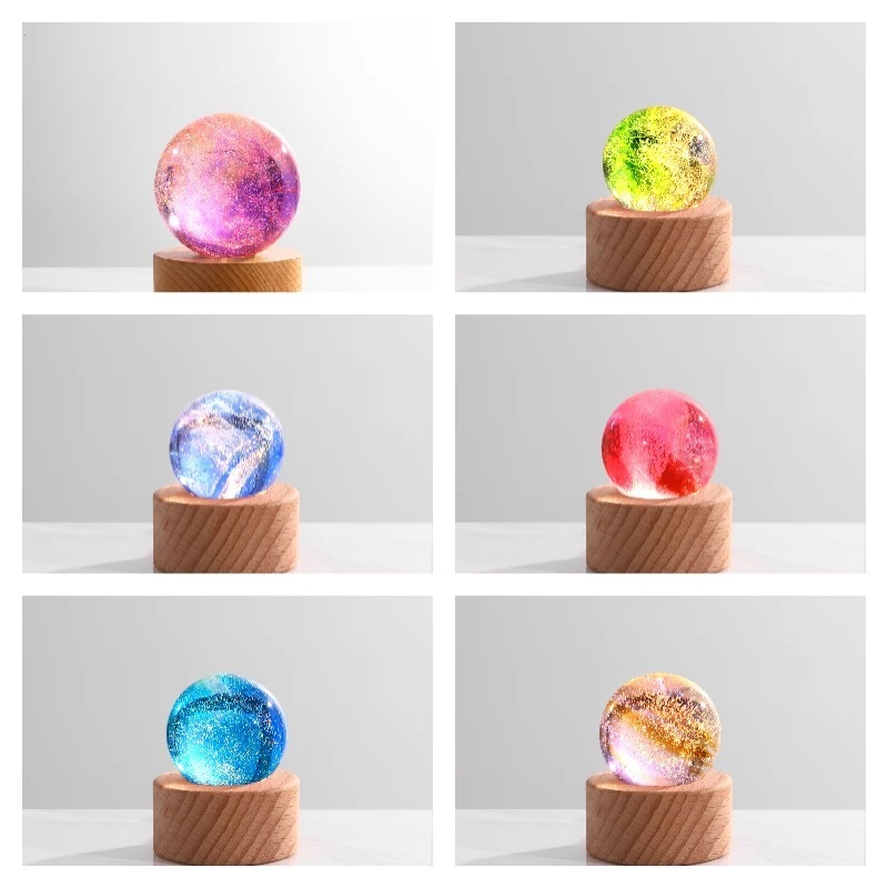 Bola única aleatoria + madera redonda de 6 cm con base de luz de colores
