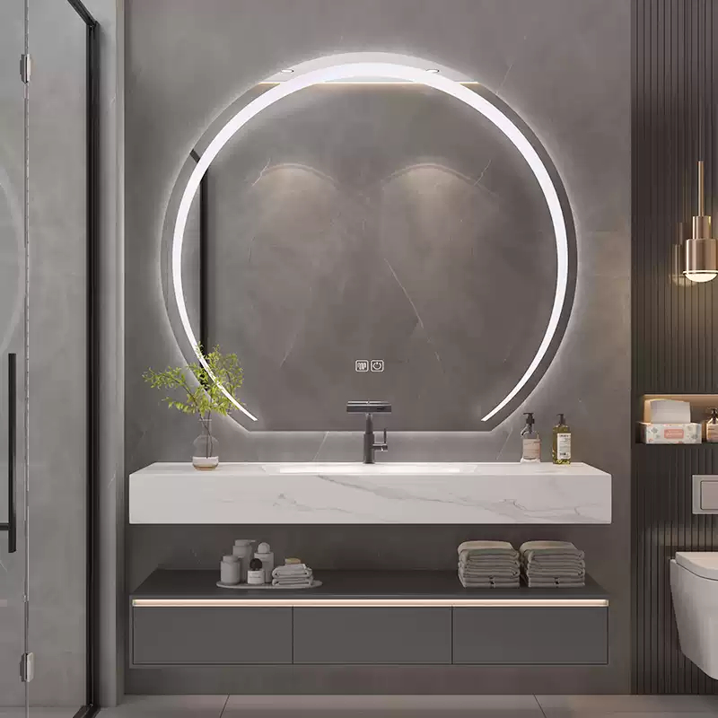 สีเทาเข้ม