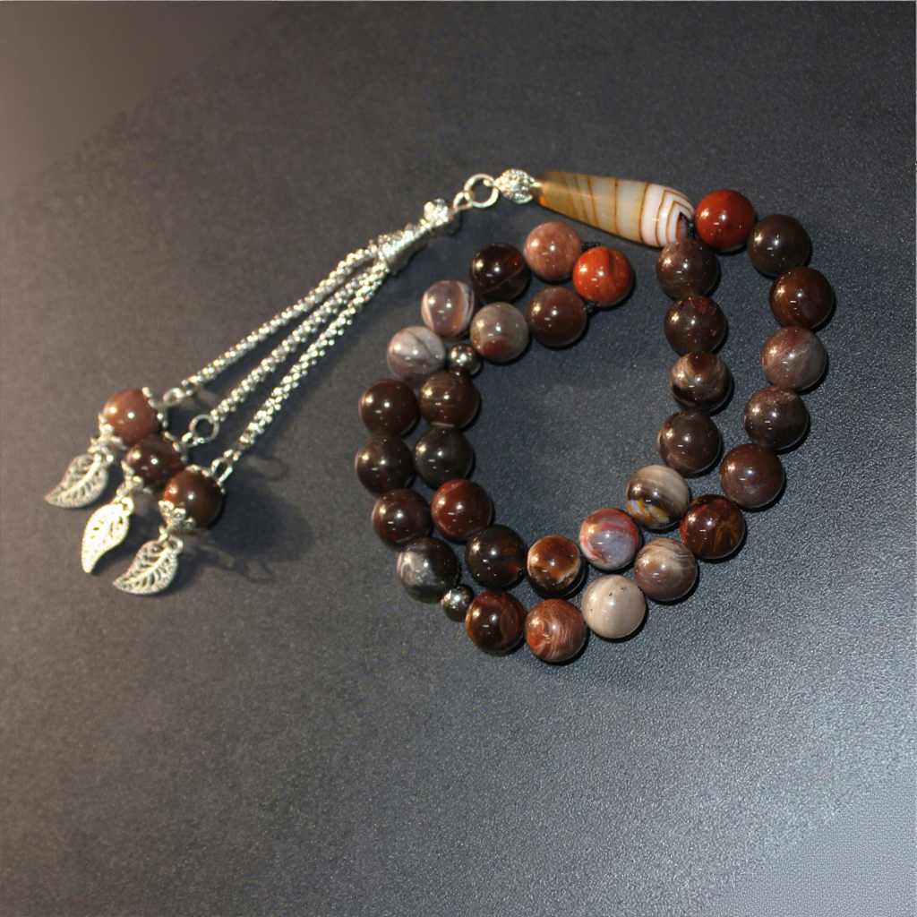 Marrone mescolato con rosso