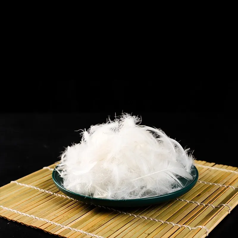 Venta directa de fábrica, pluma de pato blanca lavada de 2-4cm