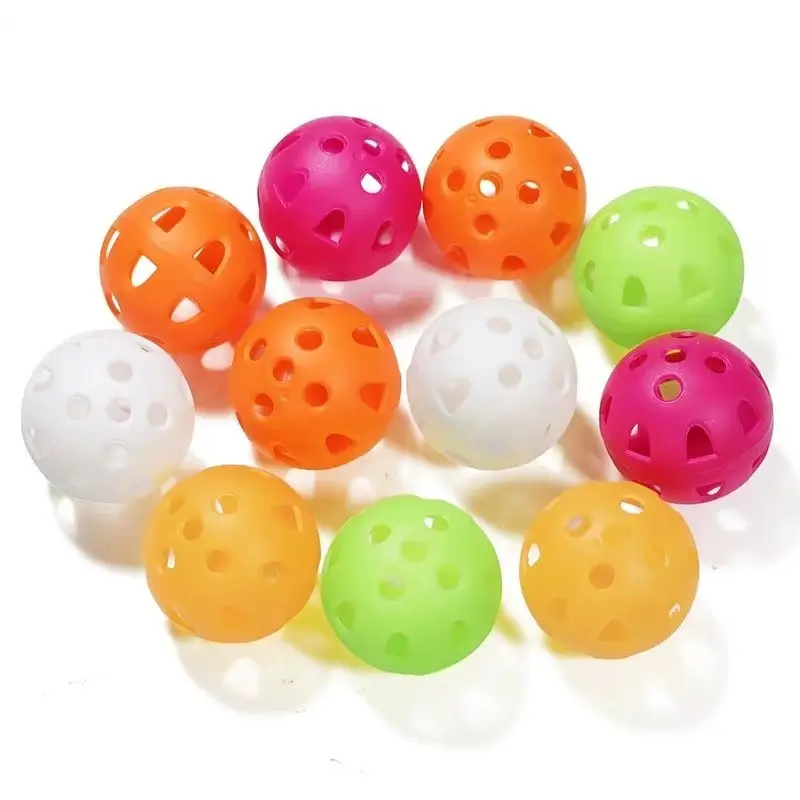 Vendita calda Driving Range palline da Golf prezzo a buon mercato per l'allenamento di Golf aiuti uno strato di palline di plastica Golf con fori
