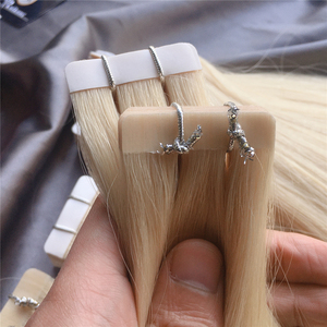 肌の横糸ブロンドテープバージンヘアエクステンションの二重描画レミー人間の髪のエクステンション