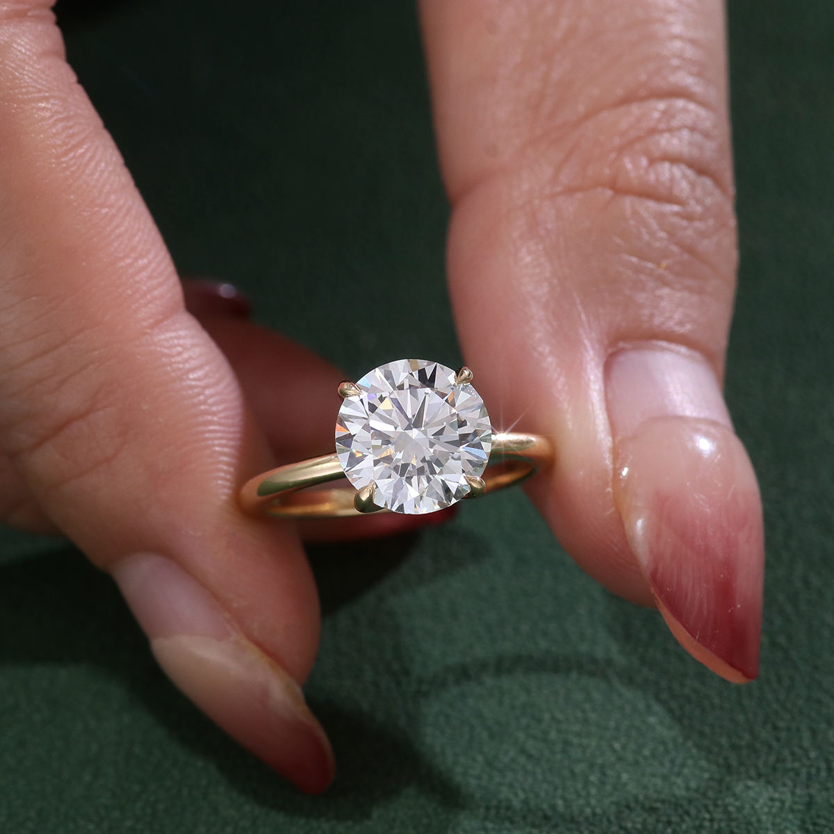 สีเหลือง