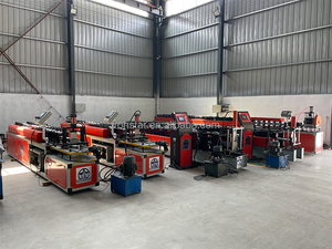 Tùy chỉnh góc thanh ánh sáng thép <span class=keywords><strong>Keel</strong></span> góc Bead <span class=keywords><strong>V</strong></span> <span class=keywords><strong>Keel</strong></span> Góc cuộn tạo thành máy <span class=keywords><strong>v</strong></span>ới đấm lỗ dập ép khuôn - Product Image 6