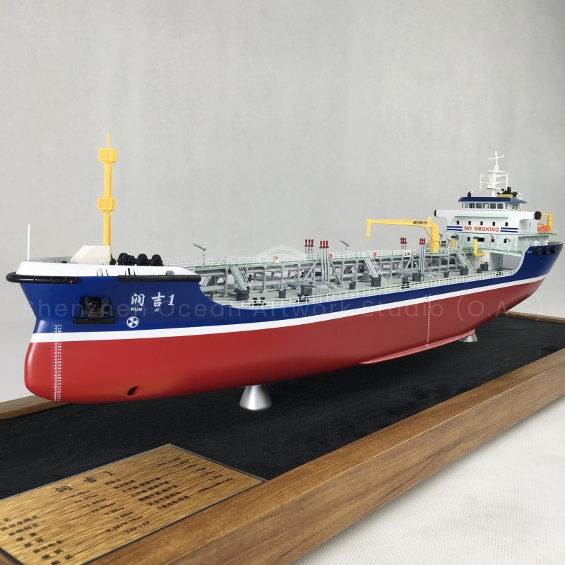 Maquette de pétrolier RUNJI de 65 cm