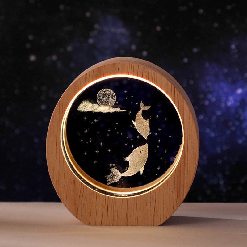 Double dolphin round wooden frame