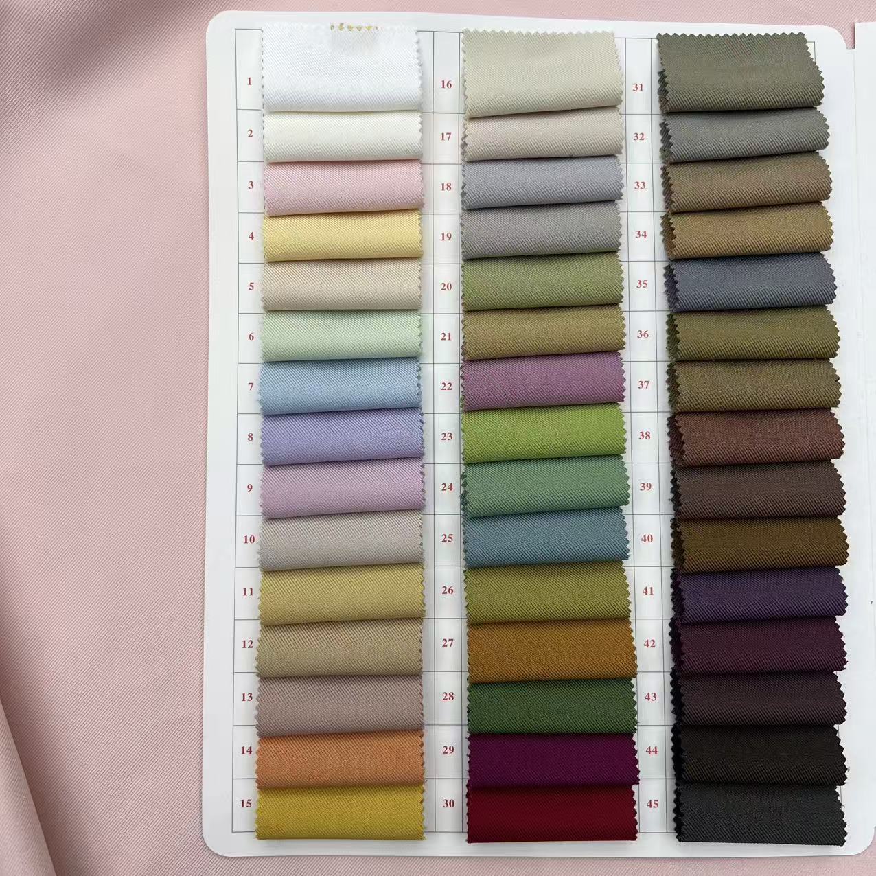 Série de couleurs de page : 1~45 #