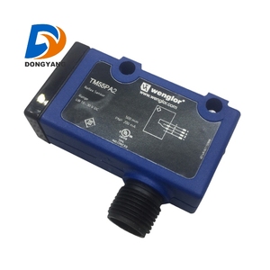 Sensor fotoeléctrico WENGLOR TM55PA2 reflexión difusa infrarroja - Product Image 1