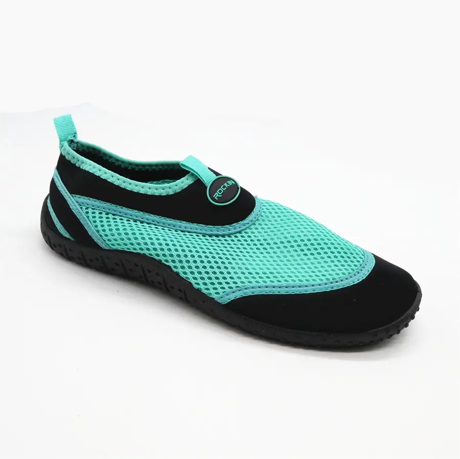 Zapatos acuáticos para hombre y mujer, zapatillas de agua unisex de moda, TPR, negro, elásticas, antideslizantes, fondo suave, secado rápido, nuevo producto