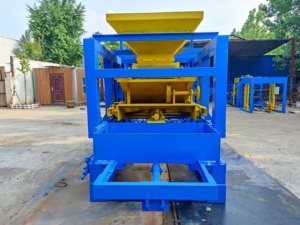 QT5-15 macchina idraulica per blocchi in calcestruzzo Multi-funzionale, la macchina per la realizzazione di blocchi automatici è in vendita - Product Image 6