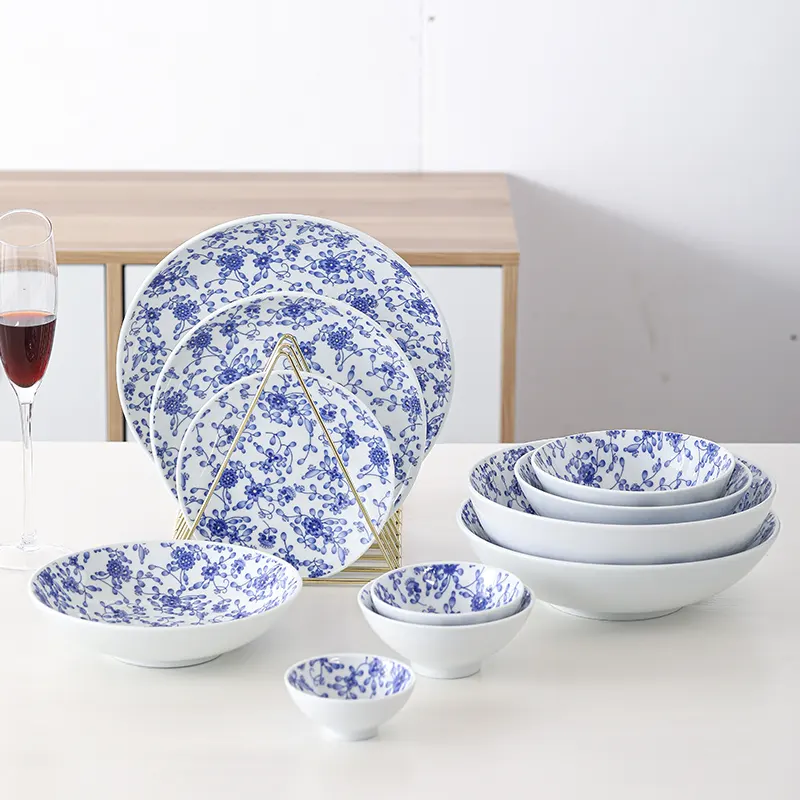 Conjunto de louça azul e branco de porcelana, placa de jantar artesanal com estampa azul flor