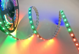 Newstar DC24V DMX512 RGBW UCS512 C3 10 píxeles 60Leds/M 12mm de ancho 4 en 1 tiras LED DMX digitales direccionables - Product Image 3