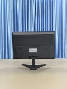 22英寸液晶显示器支持HDMI和VGA接口，可轻松连接到各种设备。 - Product Image 2