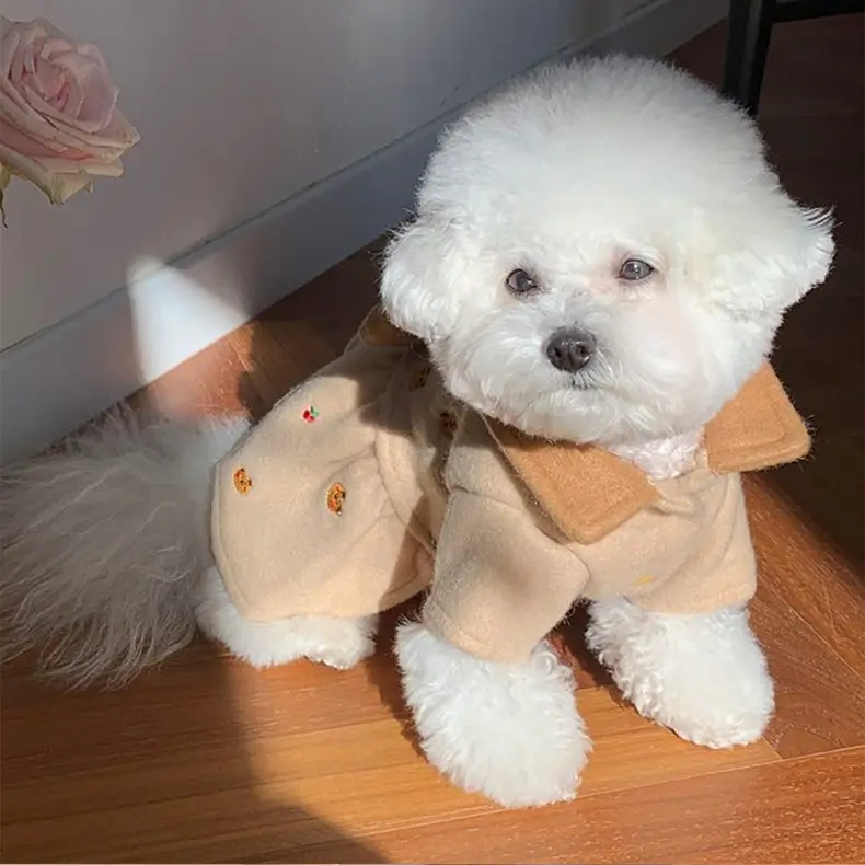 Trong giải phóng mặt bằng 2024 bán buôn New Puppy Dog in đầy đủ gấu Bow Dress Kitten ăn mặc Con Chó Nhỏ quần áo vật nuôi