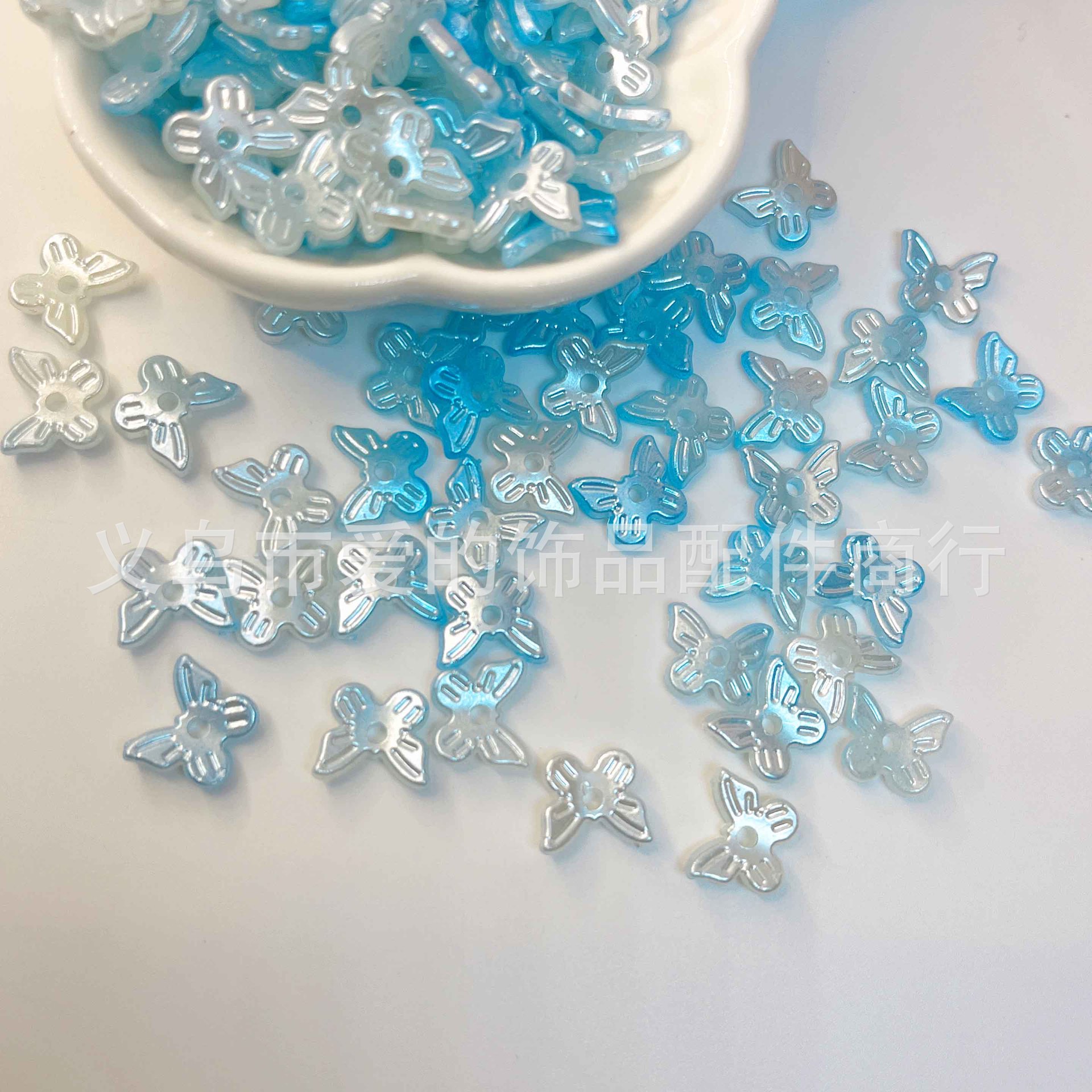 Bleu ciel et bicolore