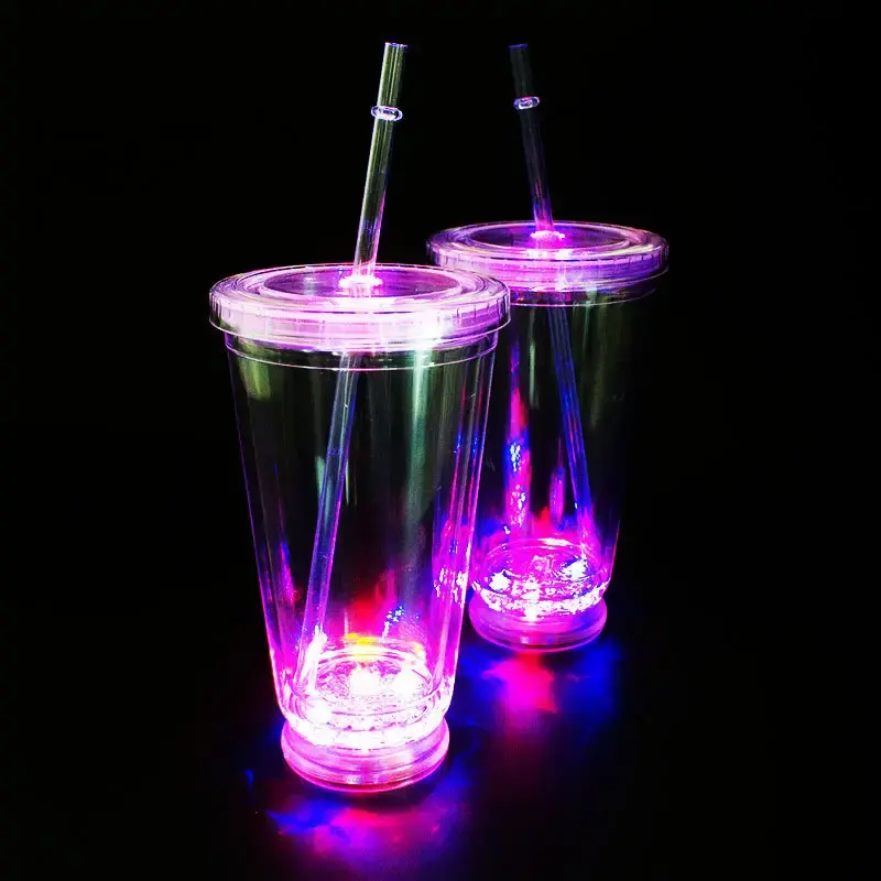 Taza de agua de plástico de doble pared, vaso de plástico transparente con luz, tazas brillantes con pajita para noche y fiesta