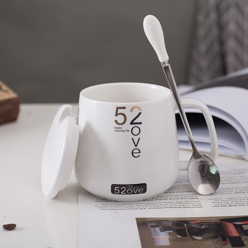 ถ้วยสีขาวด้านขนาด 520 มล. พร้อมฝาปิดและช้อน