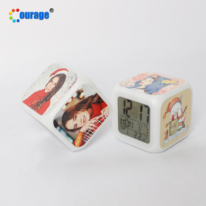LEDライト付きスクエア昇華デジタル目覚まし時計 - Product Image 3