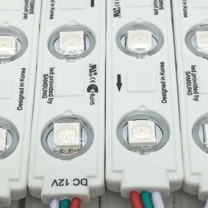 LEDモジュールIC2811プログラマブルドリームカラーSMD5050 3LED 0.75W DC12Vサイズ7515 LEDサイネージLEDピクセルライト