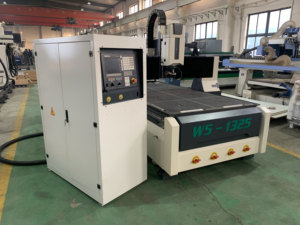 Máquina de corte de enrutador CNC multifuncional 1325, enrutador de madera ATC para la industria publicitaria de muebles - Product Image 3