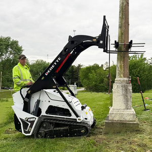 Derette V1000 Mini Skid Steer loader với Kubota động cơ 1000lb nâng lực lượng thương mại sử dụng khu vườn nhỏ Chất lượng cao theo dõi - Product Image 3