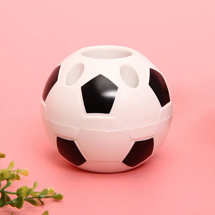 क्रिएटिव होलसेल खोखले वर्टिकल पीपी फुटबॉल आकार, बच्चों, लड़कों के लिए लोकप्रिय सॉकर प्लास्टिक पेन होल्डर