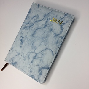 Personalizzare il 2026 LOGO personalizzato A5 copertina in pelle sintetica di 400 pagine diario personale datato agenda quotidiana da tavolo Planner elenco taccuino-regalo