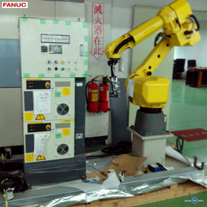 Sistema de soldadura de robot articulado Fanuc para automatización de piezas de trabajo que realiza un proceso de soldadura robusto y eficiente - Product Image 1