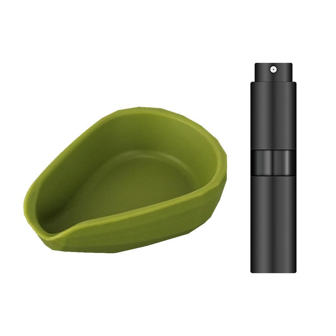 Flacon pulvérisateur vert avec pâte de haricots