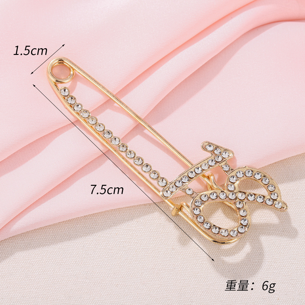 18 Pearl Brooch