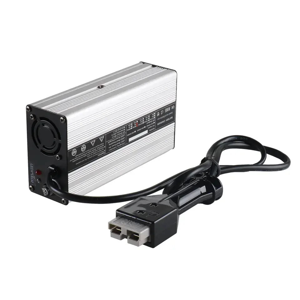 52v 5a carregador de bateria do veículo elétrico 14s 58.8 v 5 amp carregador de bateria Li-ion para 14 células 48V 52V baterias de lítio