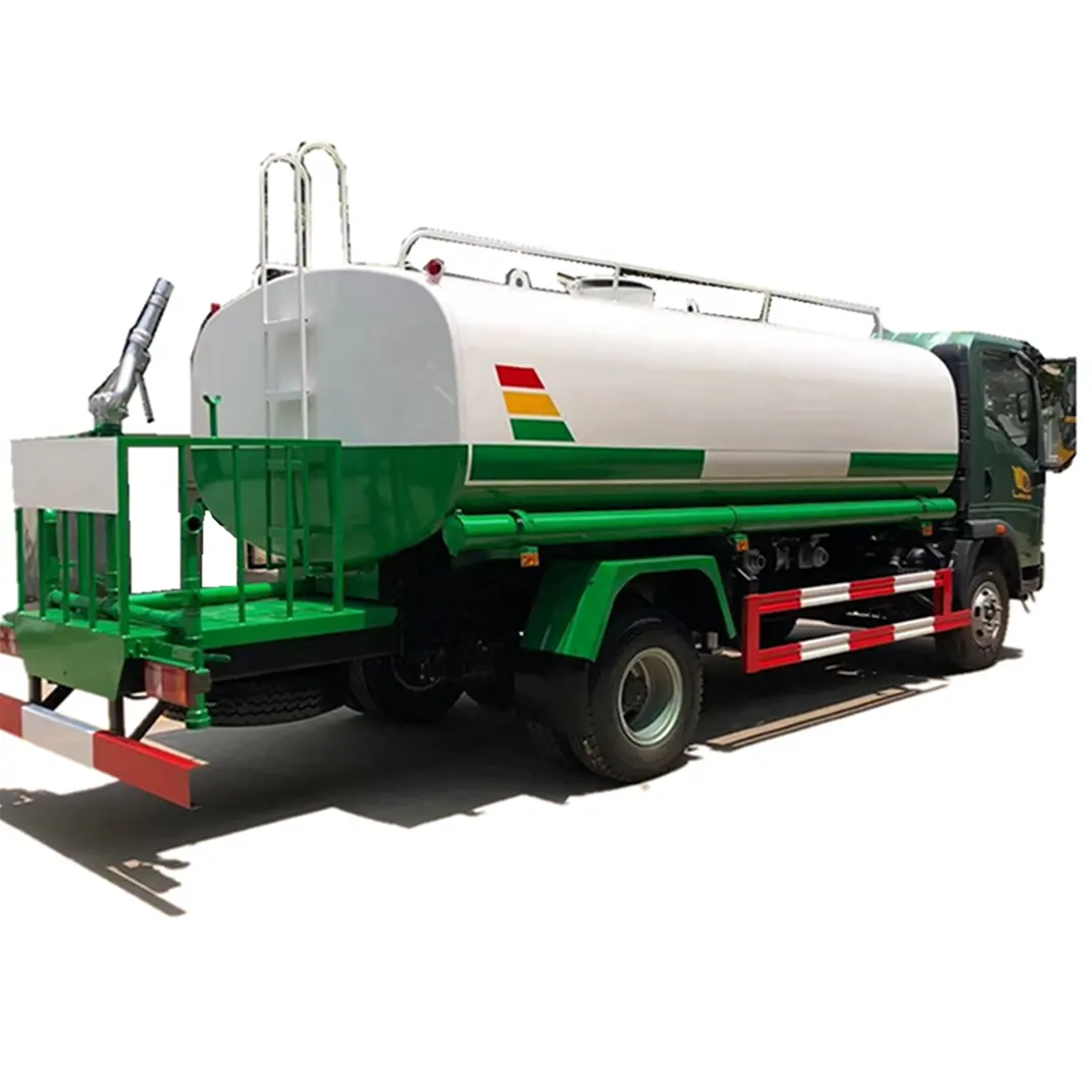 Cañón rociador de agua montados en tanque de 6000 litros, riego de planta verde, camión, el más barato