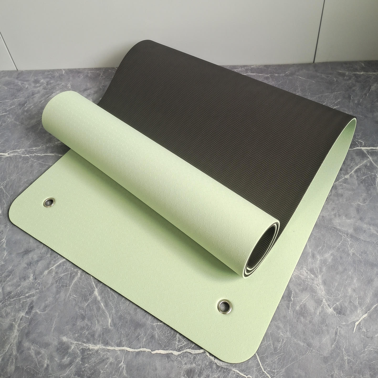 light Green+black