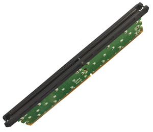 La scheda host verifica la scheda di conversione dello slot di protezione della memoria DDR4