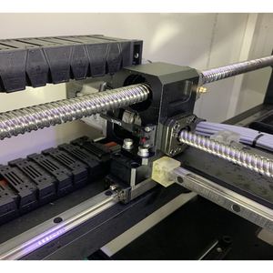 电子产品最佳拾取和放置机器HW-T4SG-50F，带50个进料器 + 导轨 + 6个摄像头 + 4个头印刷电路板尺寸340 * 190毫米