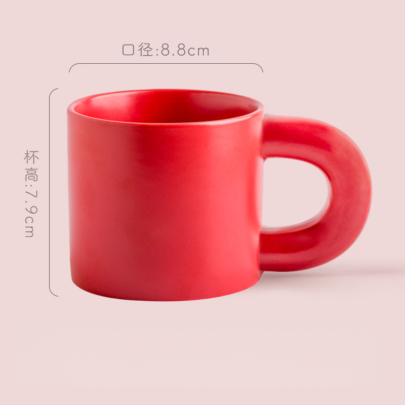 สีแดง