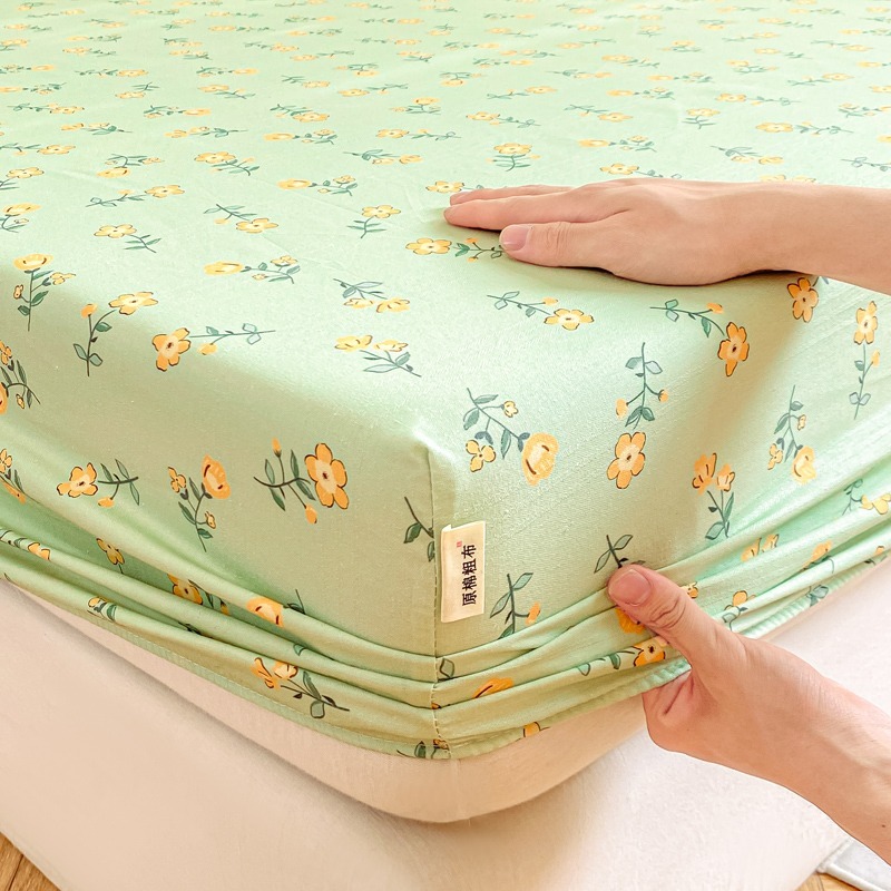 Early Morning - Green Bed Sheet Style