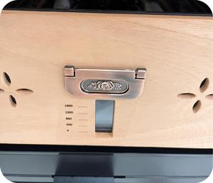Modern Intelligent Wooden Cigar Cooler with Constant Temperature and <strong>Humidity</strong>, Cigar Display and Moisturizing Box - Product Image 6