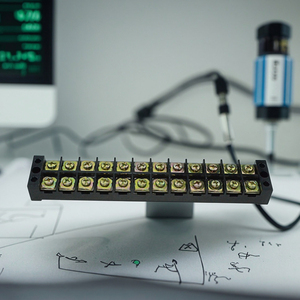 真鍮/プラスチック/PC材料端子ブロックコネクタ高品質プラスチック端子ブロック - Product Image 4