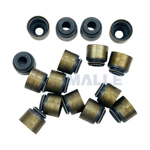 エンジンバルブステムオイルシール13207-D0100日産KA24用SR20 VG30 VG20高品質FKM自動車部品カーアクセサリーOE 13207D0100