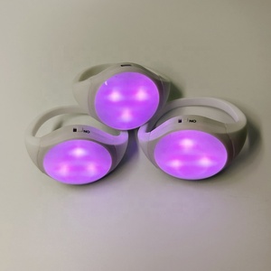 Elastisches Armband drahtlose dmx Sender Empfänger benutzer definierte blinkende LED Armbänder Fernbedienung Party LED Armband Steuerung dmx