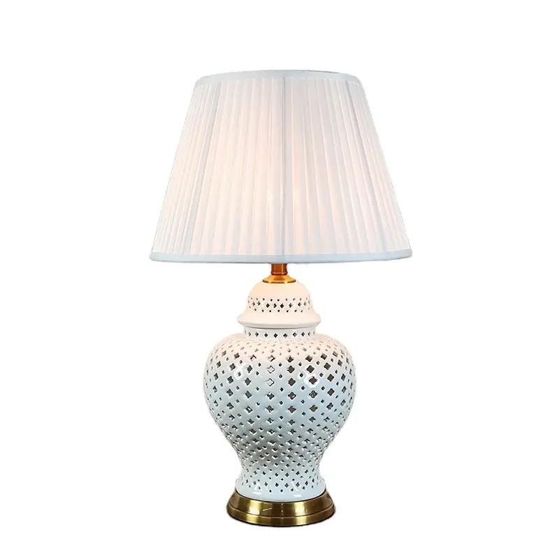 Lampe de chevet de luxe en pot de temple creux Lampe de table en céramique blanche, Led moderne électrique moderne 80 rond éclairage intérieur moderne nordique