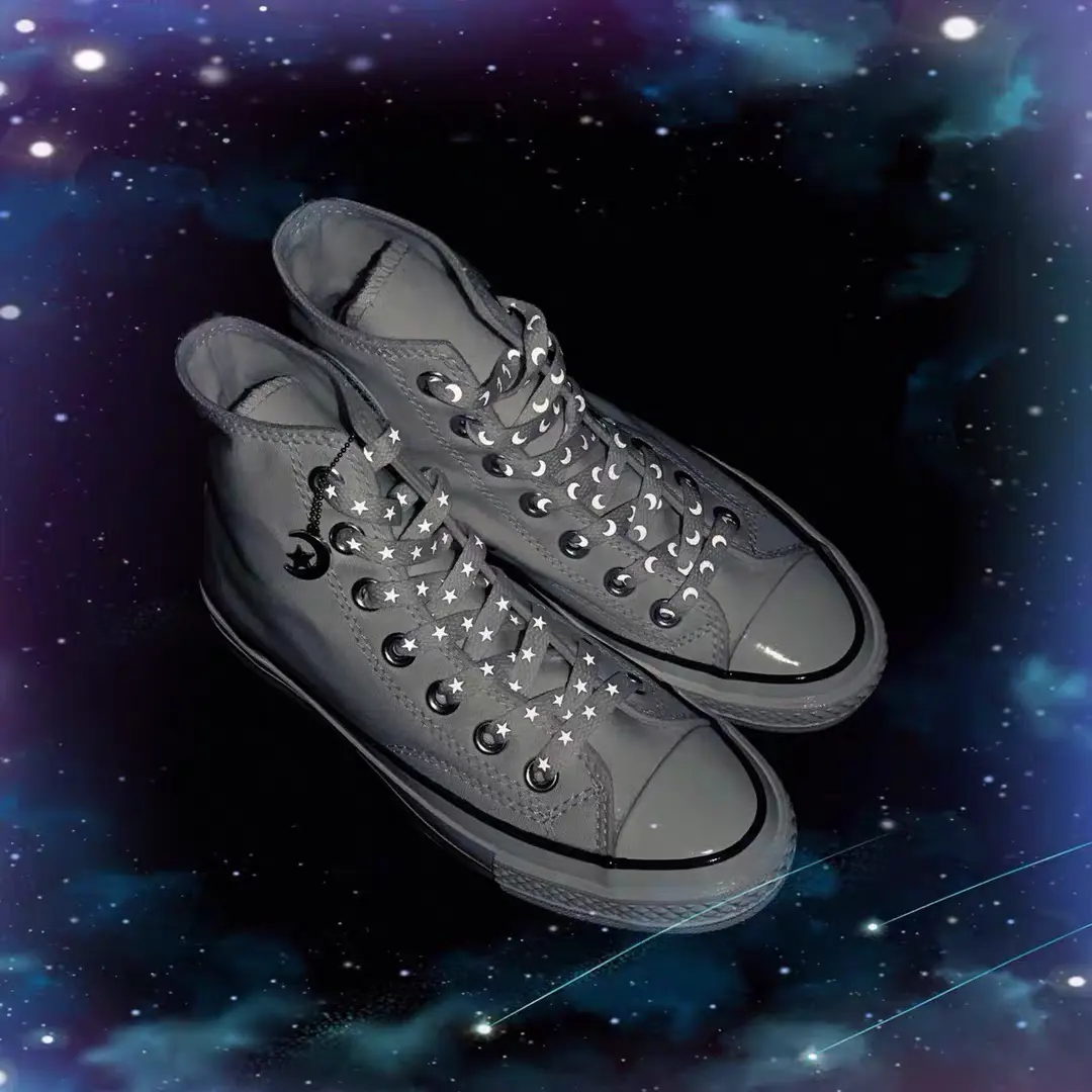 ส่องแสงเหมือนดาวและดวงจันทร์สายรองเท้าลูกไม้สำหรับรองเท้า Ni Ke