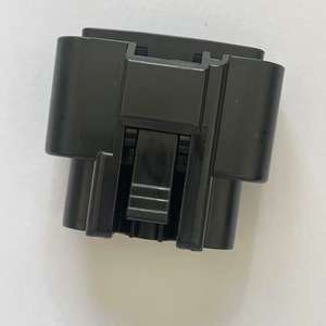 موصل كابل نحاسي QLW-3F-GR ثلاثي الأطراف ذكر/أنثى من فوروكاوا سلسلة QLW 250 بدرجة حماية IP67 - Product Image 2