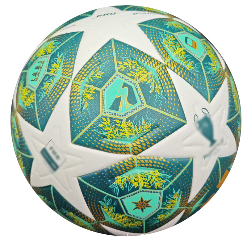 25 ใบไม้สีเขียวเหลืองสำหรับการแข่งขันฟุตบอลแชมเปียนส์ลีก